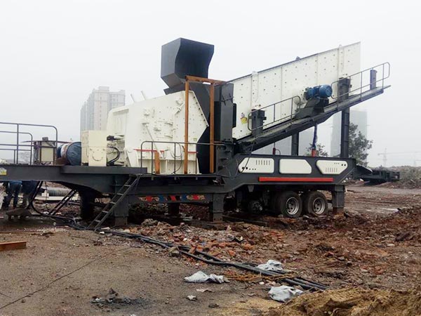 移動(dòng)式反擊破碎機(jī)