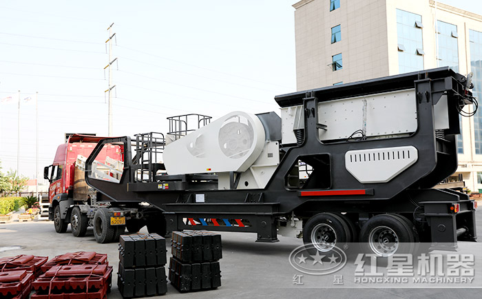 輪胎式移動垃圾破碎站+顎式破碎機