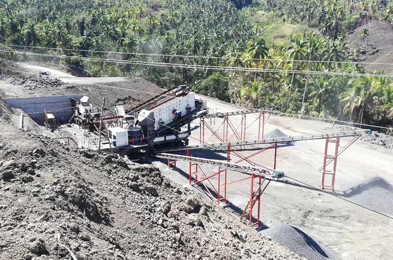 打石機(jī)破碎生產(chǎn)現(xiàn)場(chǎng)